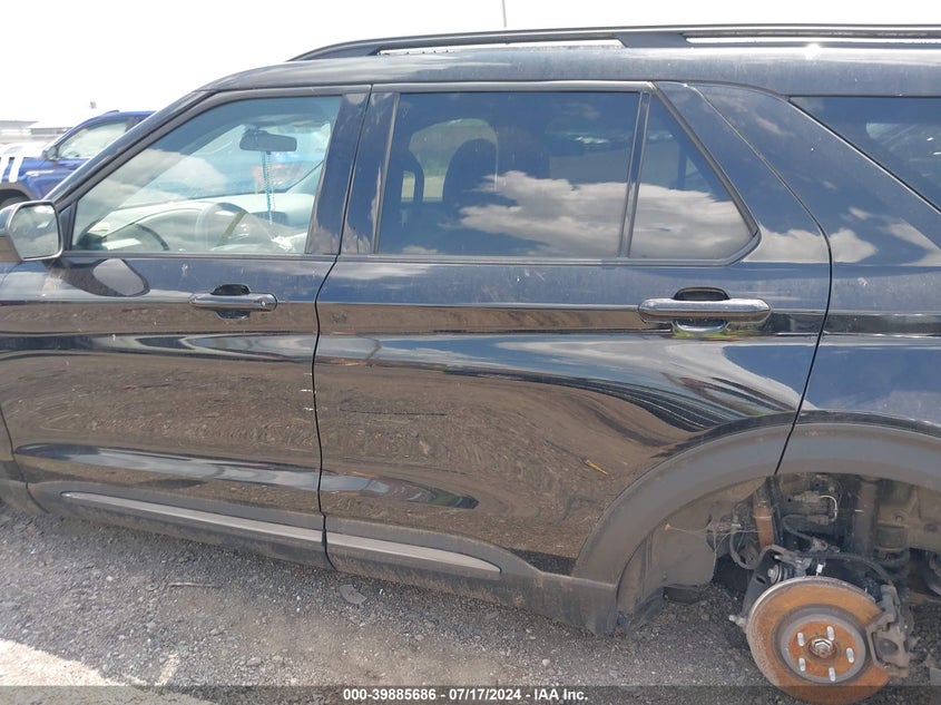 VIN 1FMSK8DH0NGA84820 2022 FORD EXPLORER XLT