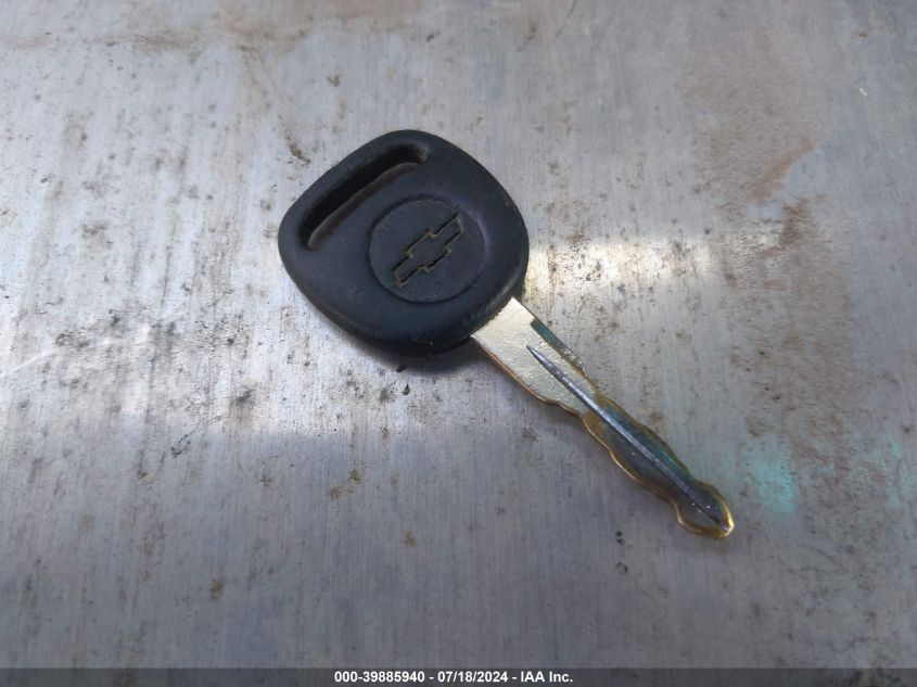 2000 Chevrolet Tahoe K1500 VIN: 1GNEK13T3YJ148393 Lot: 39885940