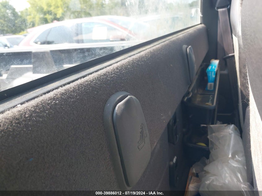 2001 Dodge Ram 2500 St VIN: 3B7KC26Z61M584646 Lot: 39886012