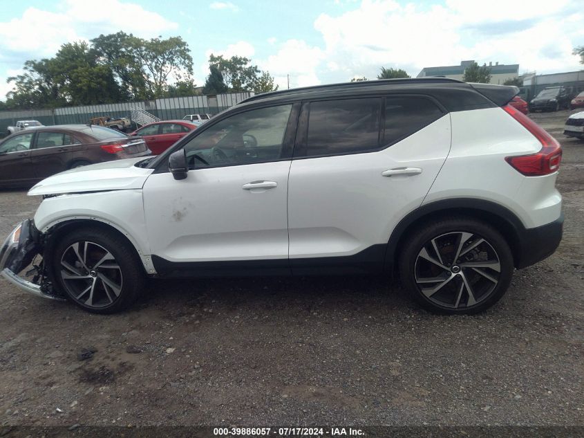 2021 Volvo Xc40 T5 R-Design VIN: YV4162UM9M2528347 Lot: 39886057