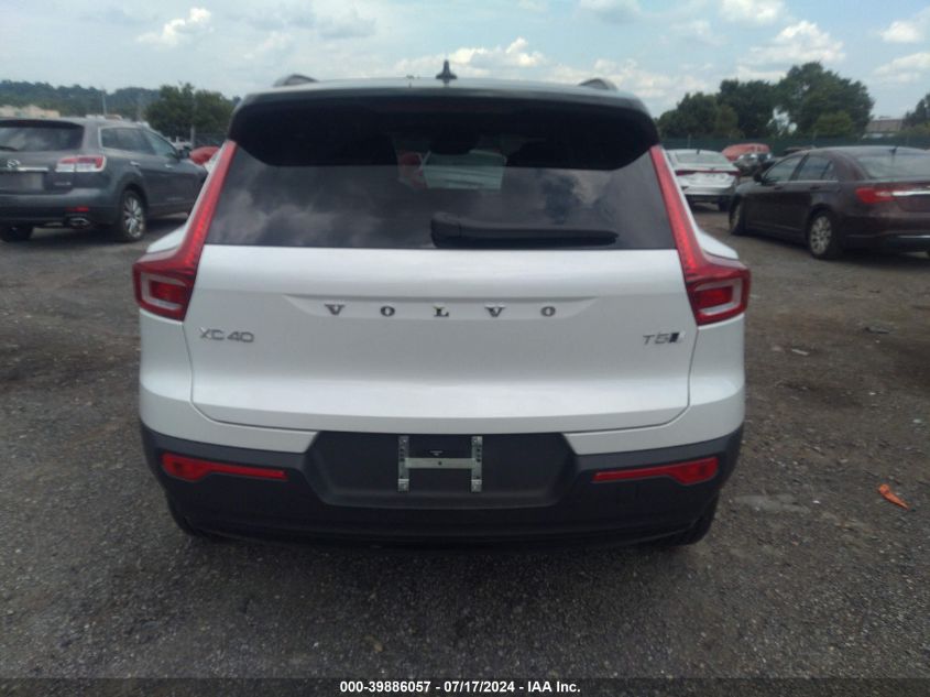 2021 Volvo Xc40 T5 R-Design VIN: YV4162UM9M2528347 Lot: 39886057