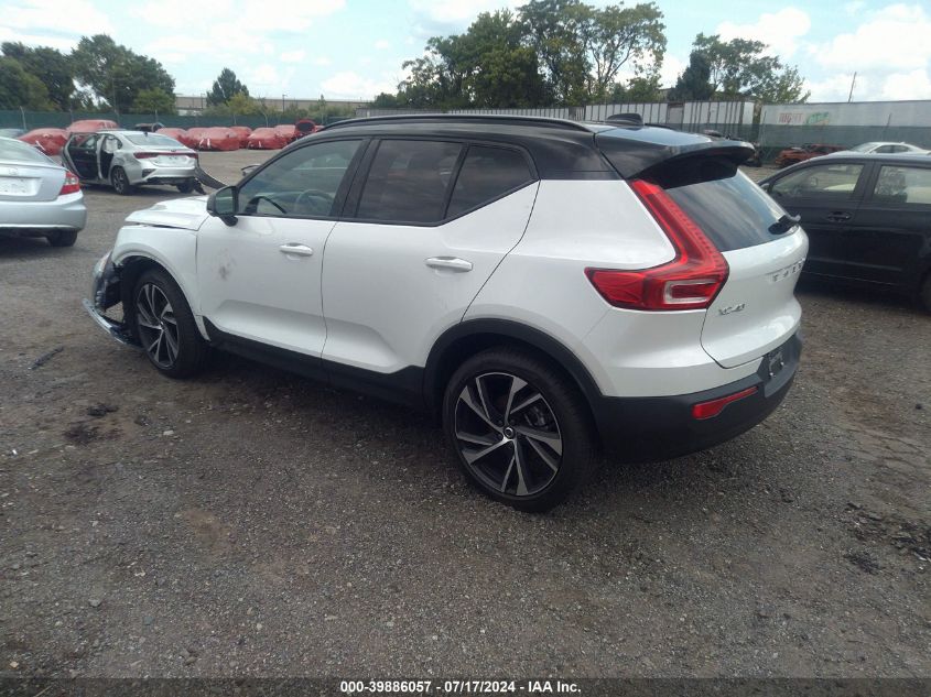 2021 Volvo Xc40 T5 R-Design VIN: YV4162UM9M2528347 Lot: 39886057