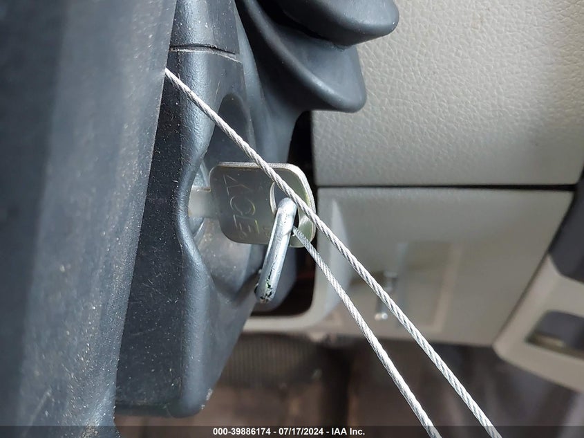 2008 Ford F250 Super Duty VIN: 1FDNF20508EA86139 Lot: 39886174