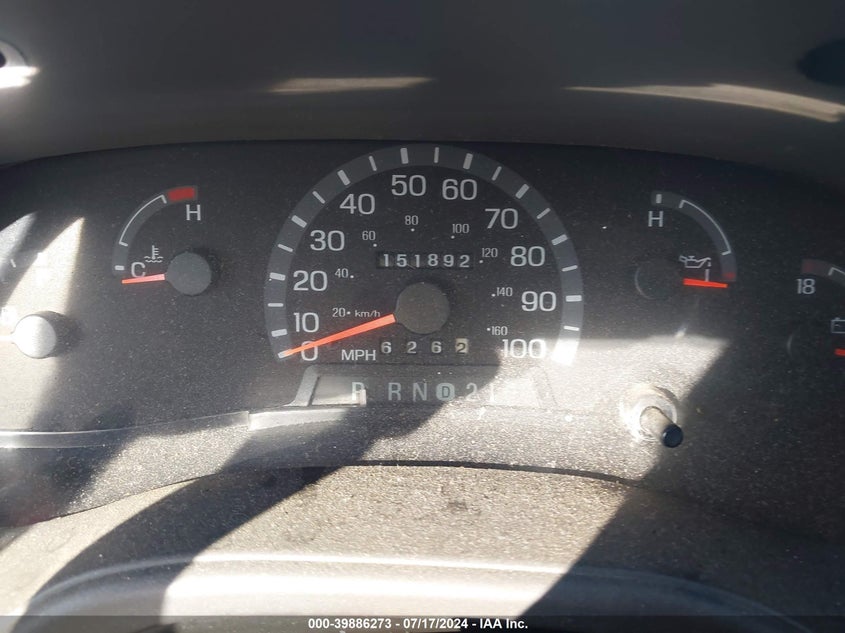 2003 Ford E-350 Super Duty Xl/Xlt VIN: 1FBSS31L43HA84993 Lot: 39886273