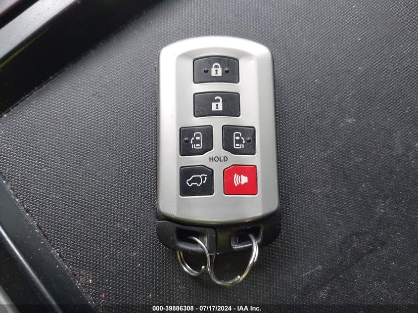 2011 Toyota Sienna Limited VIN: 5TDDK3DC4BS020981 Lot: 39886308