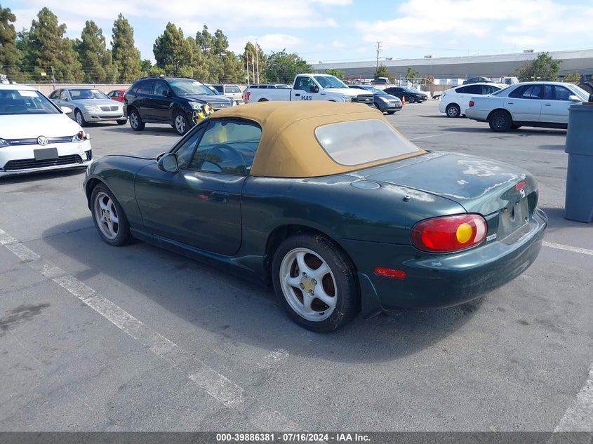 1999 Mazda Mx-5 Miata Leather Pkg/Popular Equipment Pkg/Sports Pkg/Touring Pkg VIN: JM1NB3535X0133738 Lot: 39886381