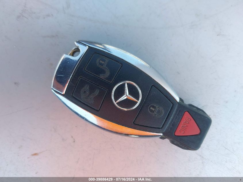 2011 Mercedes-Benz C 300 Luxury 4Matic/Sport 4Matic VIN: WDDGF8BB1BR152335 Lot: 39886429