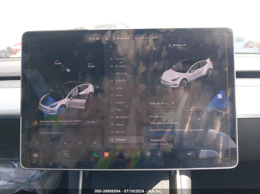 2019 Tesla Model 3 Long Range/Performance VIN: 5YJ3E1EB1KF195559 Lot: 39886594