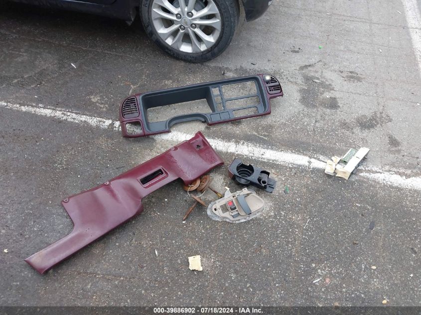 1996 Chevrolet Gmt-400 K1500 VIN: 1GCEK19MXTE218739 Lot: 39886902