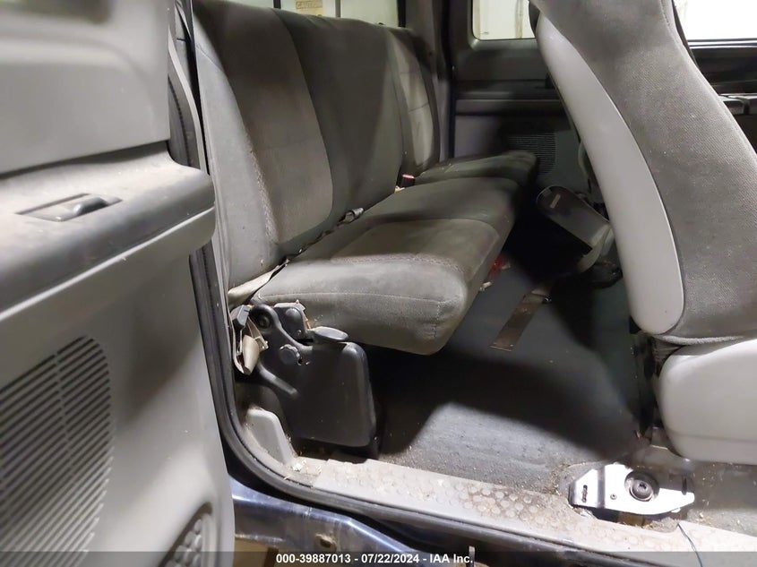 2003 Ford F-250 Lariat/Xl/Xlt VIN: 1FTNX21S63EA73877 Lot: 39887013