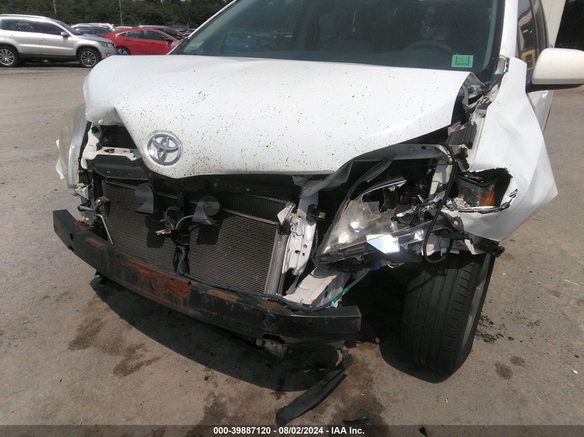 2011 Toyota Sienna Le VIN: 5TDKK3DC4BS120344 Lot: 39887120