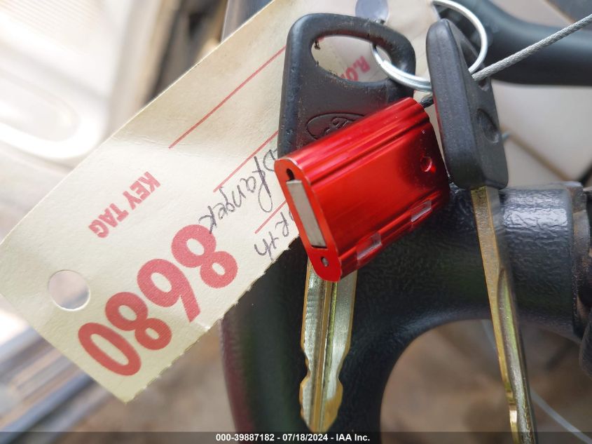 1998 Ford Ranger Splash/Xl/Xlt VIN: 1FTYR10C3WUB70329 Lot: 39887182