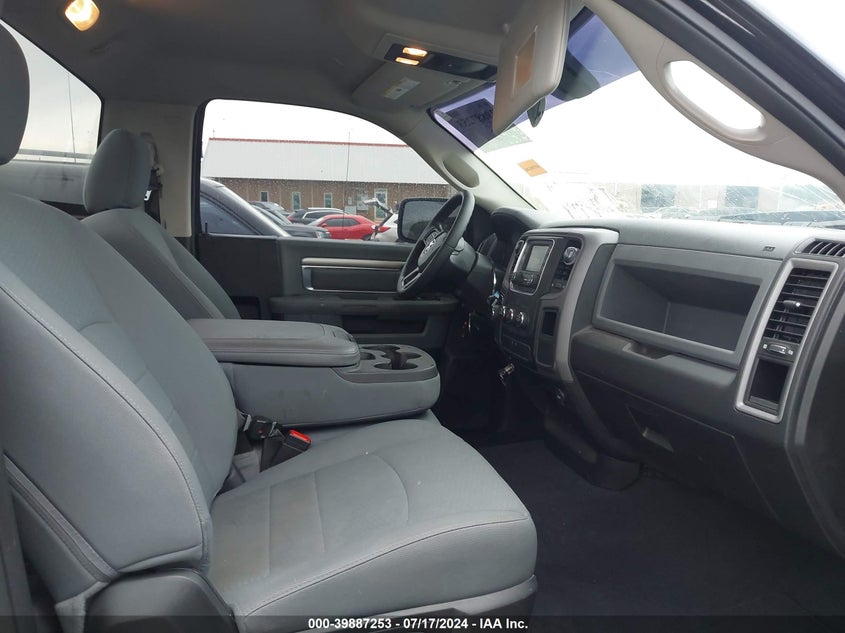 2020 RAM 1500 CLASSIC TRADESMAN REGULAR CAB 4X2 6'4 BOX - 3C6JR6AG4LG194807