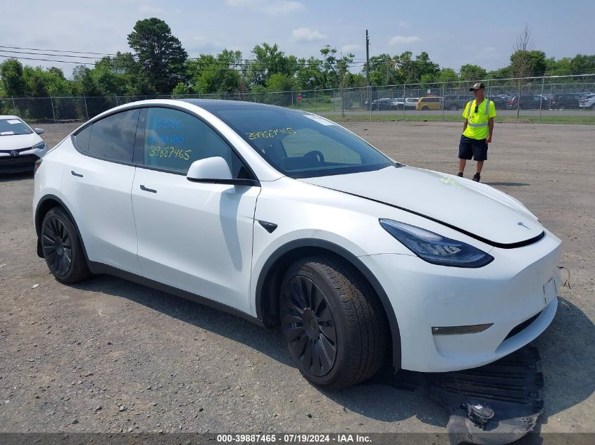 7SAYGDEE1PF611177 2023 TESLA MODEL Y - Image 1