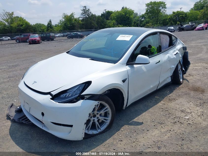 7SAYGDEE1PF611177 2023 TESLA MODEL Y - Image 2