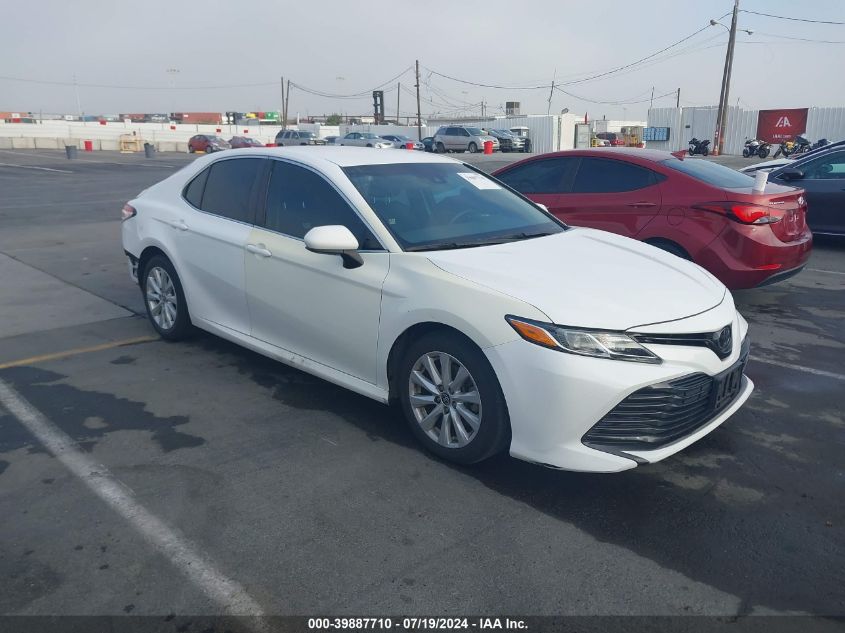 2018 Toyota Camry Le VIN: 4T1B11HK6JU578790 Lot: 39887710