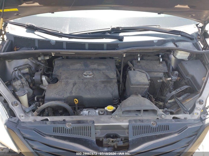 2011 Toyota Sienna Base V6 VIN: 5TDZK3DC9BS106681 Lot: 39887873