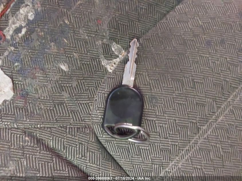 2004 Ford Explorer Xls VIN: 1FMZU62K14UB62338 Lot: 39888063