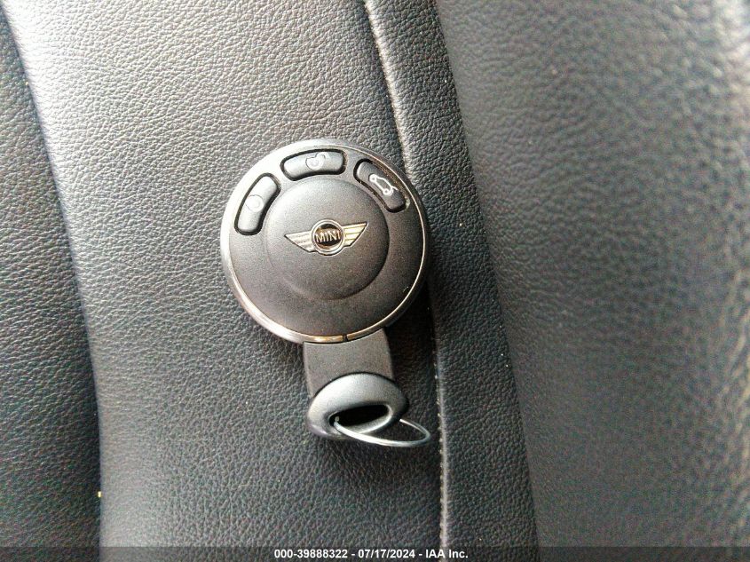 2011 Mini Cooper VIN: WMWSU3C54BT095943 Lot: 39888322