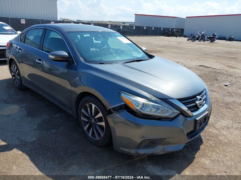 1N4AL3AP4HC175635 2017 NISSAN ALTIMA - Image 1