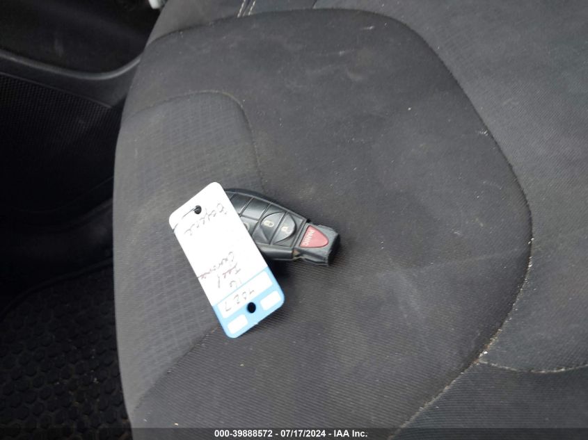 2016 Jeep Cherokee Latitude VIN: 1C4PJMCB8GW187060 Lot: 39888572