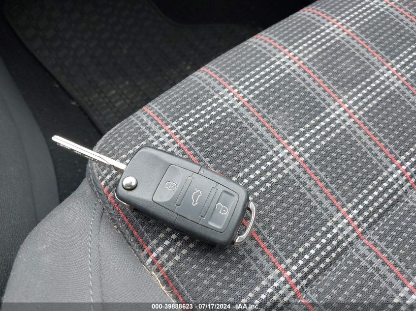 2008 Volkswagen Gti 2-Door VIN: WVWEV71K68W116425 Lot: 39888623