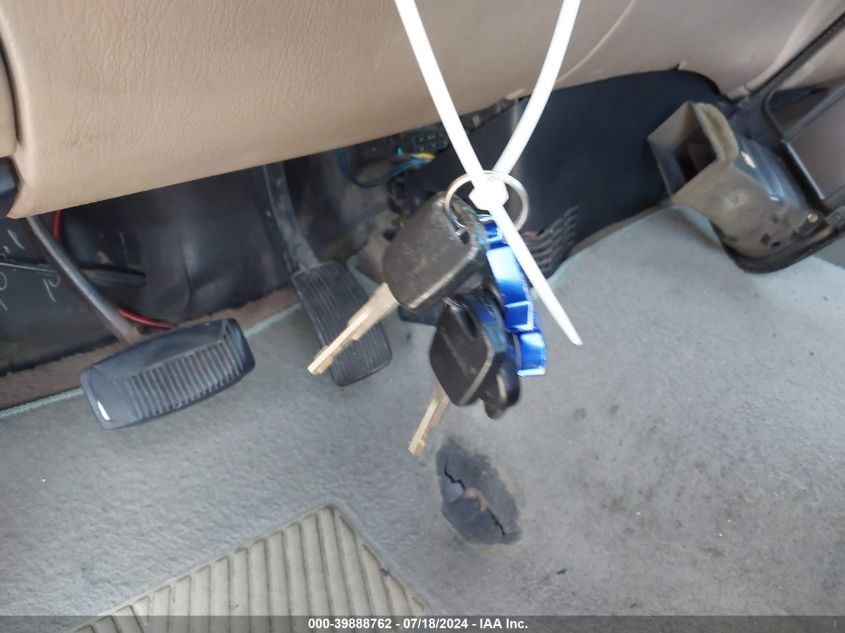 1999 Ford F-150 Lariat/Work Series/Xl/Xlt VIN: 1FTRX17W1XNC03012 Lot: 39888762