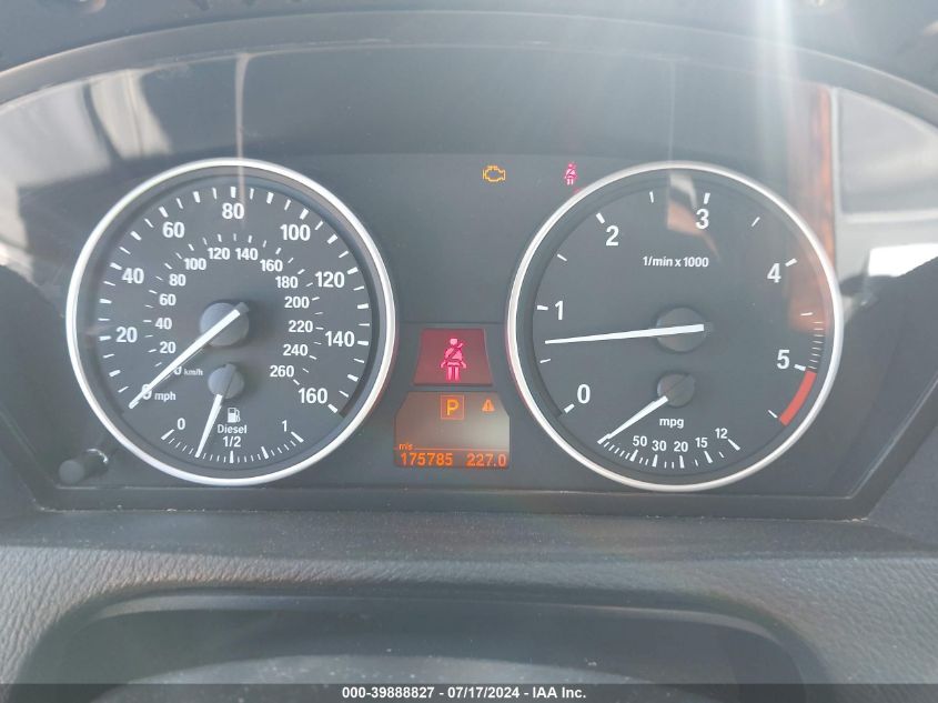 2012 BMW X5 xDrive35D VIN: 5UXZW0C5XCL668337 Lot: 39888827