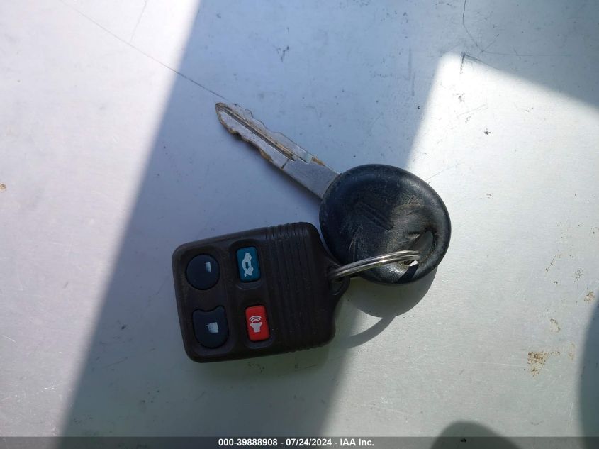 1998 Lincoln Mark Viii Lsc VIN: 1LNFM92VXWY660838 Lot: 39888908