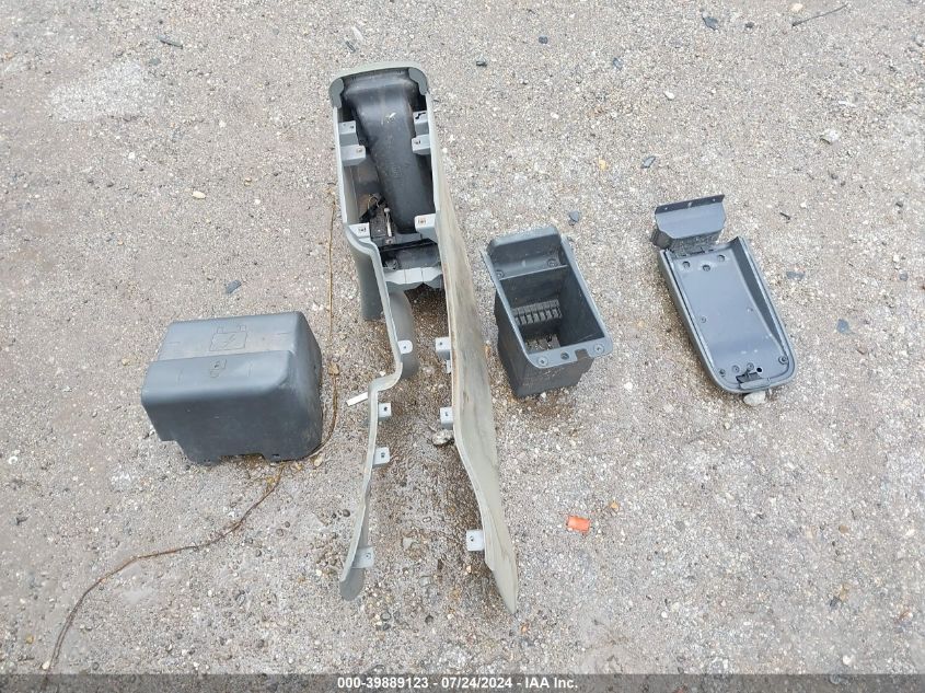 2003 Chevrolet Trailblazer Ltz VIN: 1GNDS13S332323781 Lot: 39889123