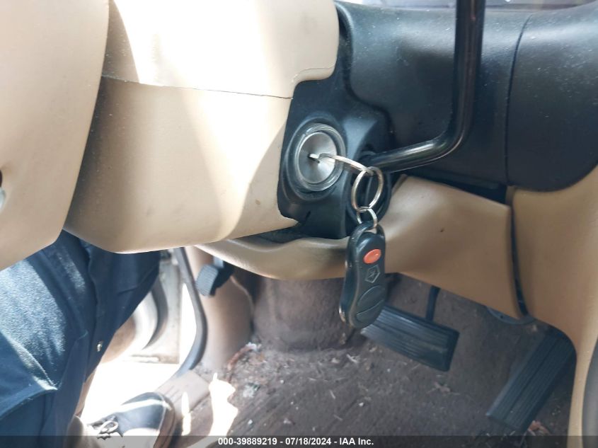 1999 Dodge Grand Caravan Se VIN: 1B4GP44G4XB841081 Lot: 39889219