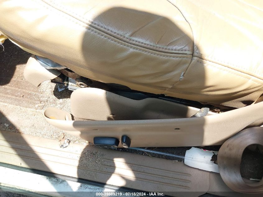 1999 Dodge Grand Caravan Se VIN: 1B4GP44G4XB841081 Lot: 39889219