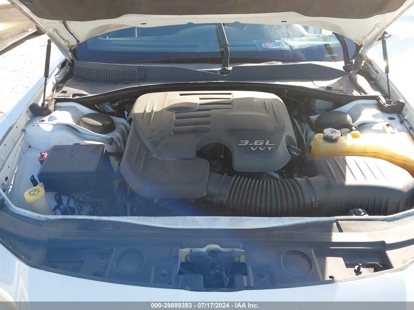 2011 Chrysler 300 VIN: 2C3CA4CG8BH587464 Lot: 39889393