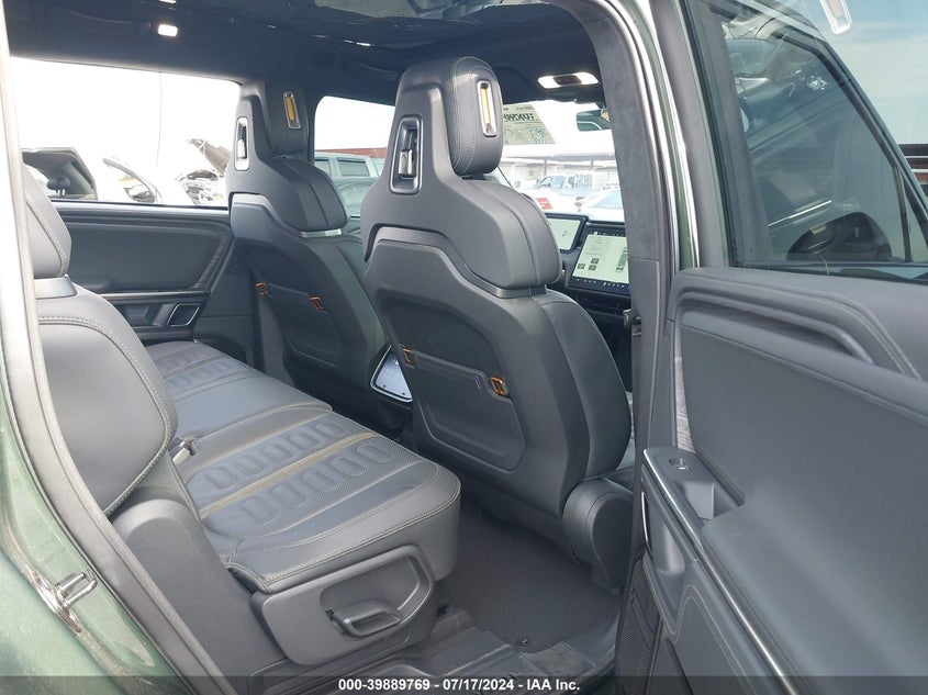 VIN 7PDSGABA5PN014546 2023 RIVIAN R1S ADVENTURE