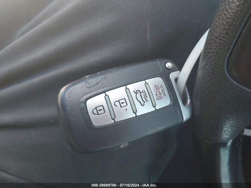 2011 Hyundai Sonata Se VIN: 5NPEC4AC7BH208475 Lot: 39889780