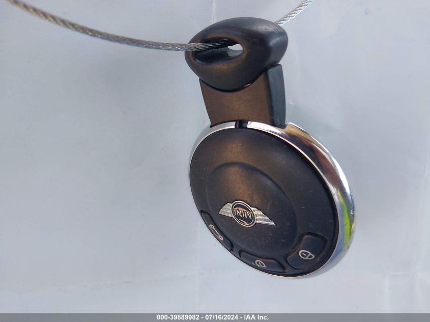 2008 Mini Cooper VIN: WMWMF33508TT62569 Lot: 39889982