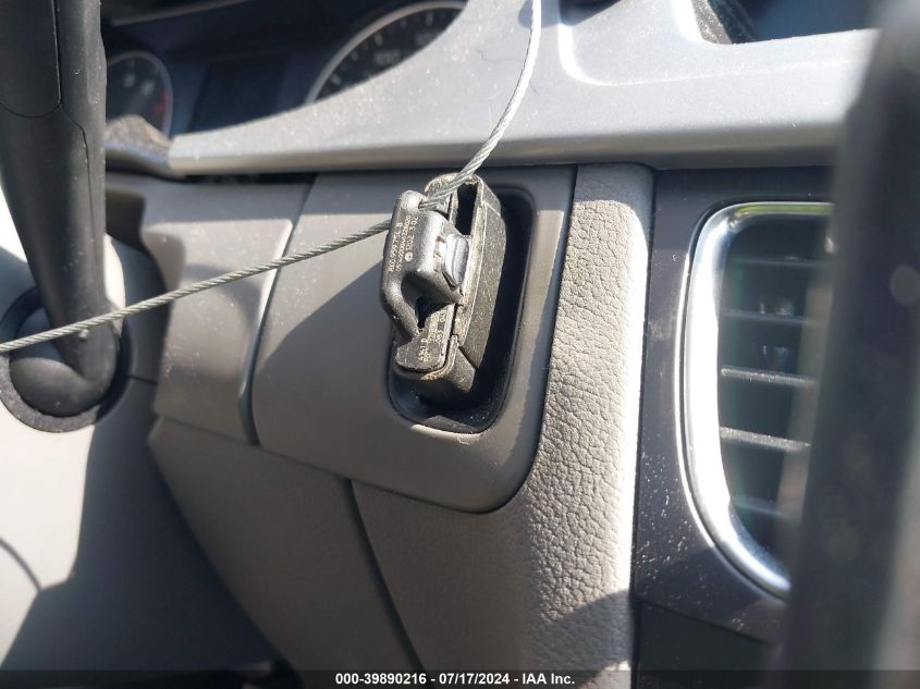 2011 Audi A4 2.0T Premium VIN: WAUBFAFL4BN048473 Lot: 39890216