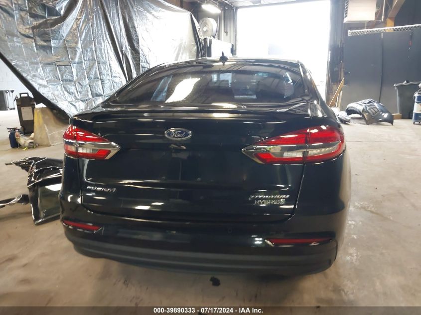 2019 Ford Fusion Hybrid Titanium VIN: 3FA6P0RU1KR105375 Lot: 39890333