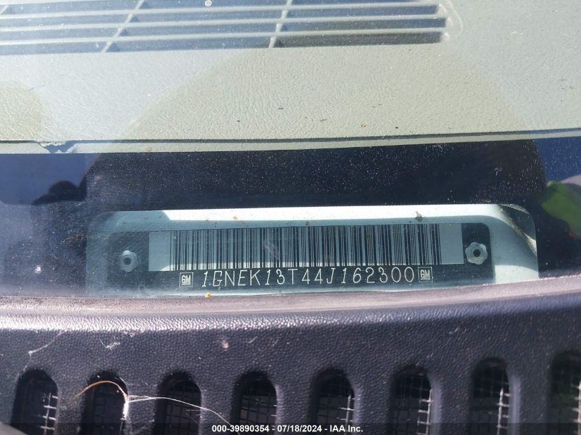 2004 Chevrolet Tahoe Lt VIN: 1GNEK13T44J162300 Lot: 39890354