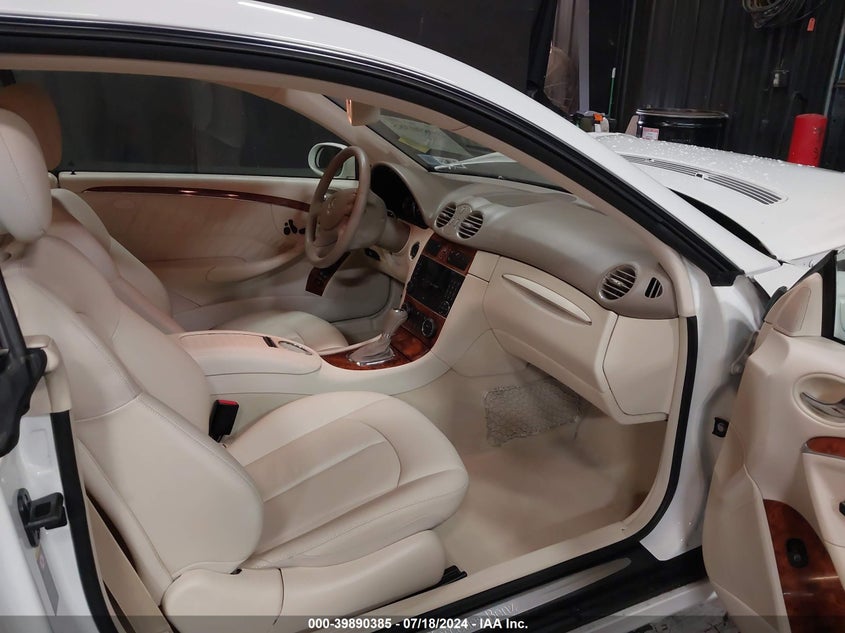 2008 Mercedes-Benz Clk 350 VIN: WDBTJ56H48F258470 Lot: 39890385