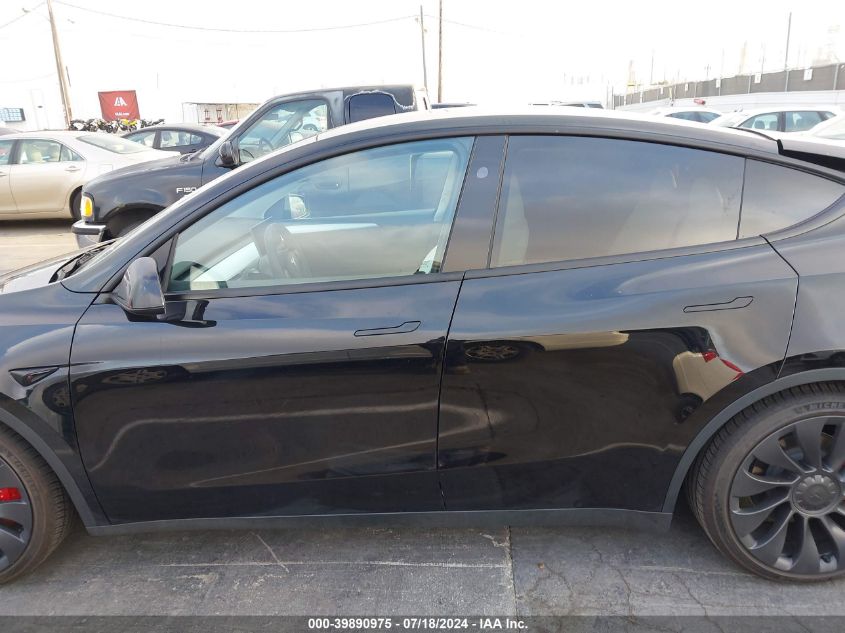 2023 Tesla Model Y VIN: 7SAYGDEF2PF968649 Lot: 39890975