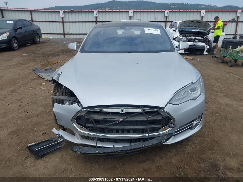 2015 Tesla Model S VIN: 5YJSA1E22FF111553 Lot: 39891002