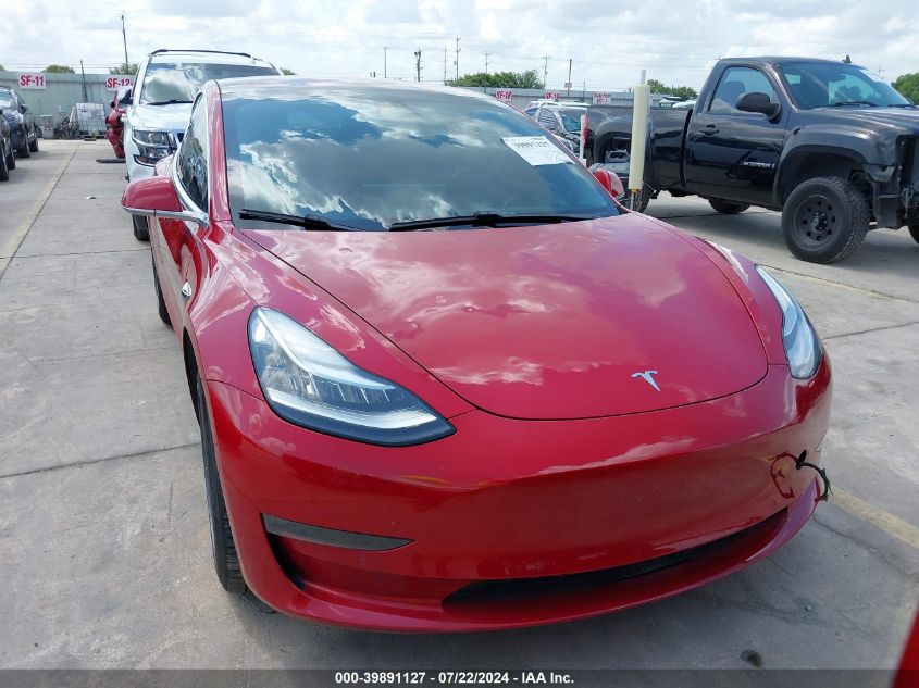 2018 Tesla Model 3 Long Range/Mid Range VIN: 5YJ3E1EAXJF005439 Lot: 39891127