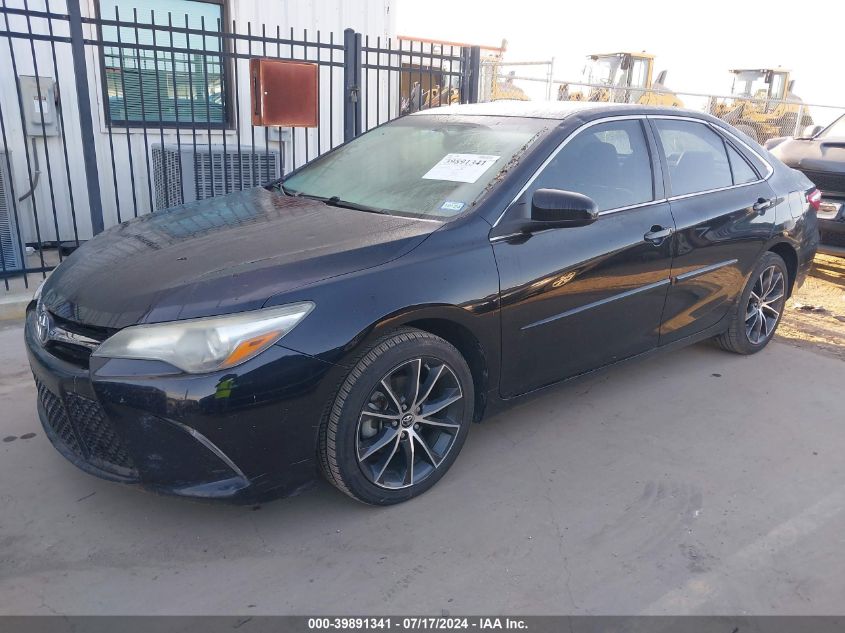 4T1BF1FK2GU164869 2016 TOYOTA CAMRY - Image 2