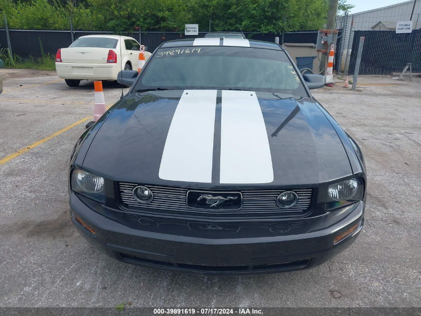 2007 Ford Mustang V6 Deluxe/V6 Premium VIN: 1ZVFT80N375286027 Lot: 39891619