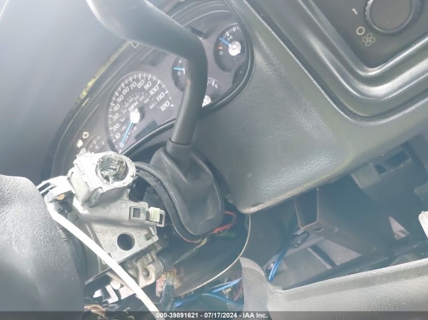 2005 GMC New Sierra C1500 VIN: 1GTEC14X75Z232804 Lot: 39891621