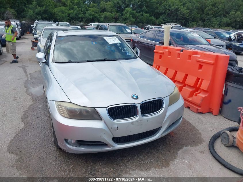 2009 BMW 328I VIN: WBAPH77519NM29792 Lot: 40750818