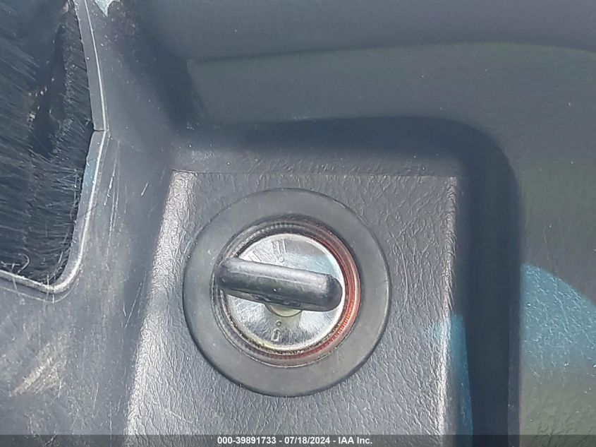 2000 Honda Cr-V Ex VIN: JHLRD1865YC053512 Lot: 39891733