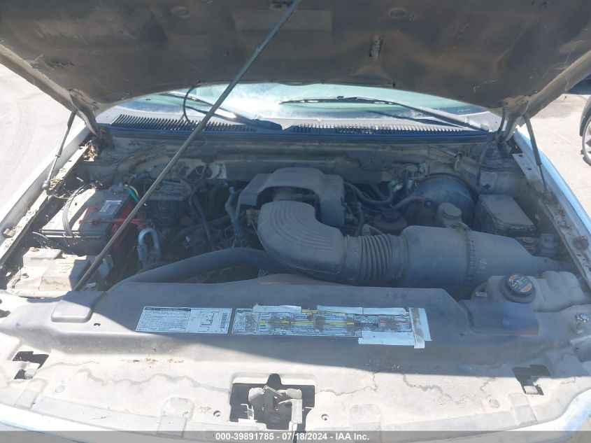 2000 Ford Expedition Xlt VIN: 1FMRU1664YLC22284 Lot: 39891785