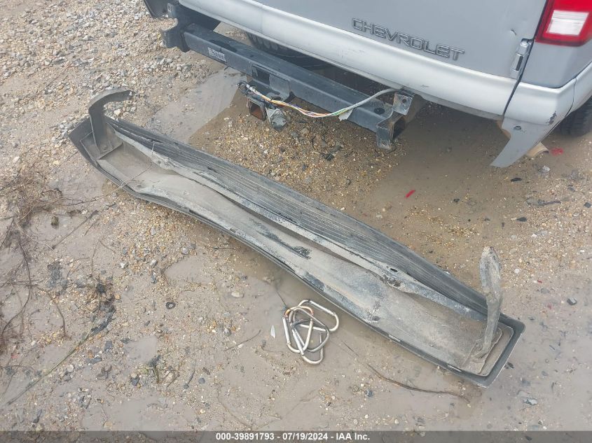 2000 Chevrolet Astro VIN: 1GNDM19WXYB174748 Lot: 39891793